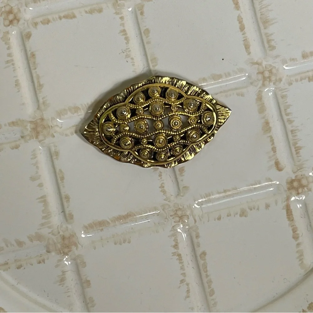 Vintage Freirich Gold Filigree Brooch - Picture 1 of 4
